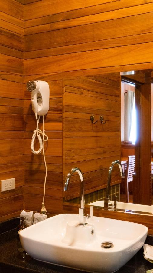 Vanasin Residence Tak Exteriér fotografie